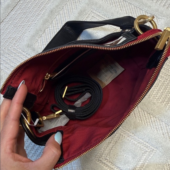 HAMMITT - Bryant Med
Giraffe/Brushed Gold Red Zip - Picture 5 of 8